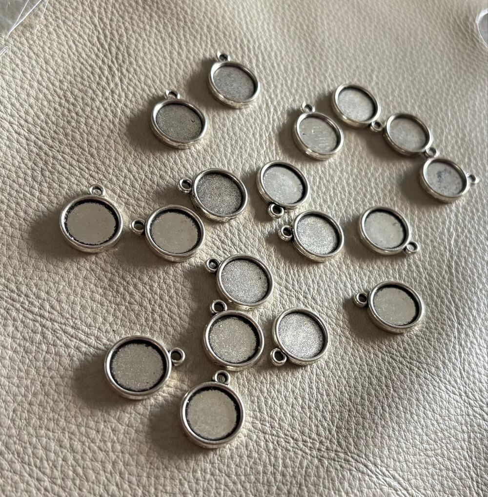 Craft Destash DIY Resin Jewelry 12mm Round Bezel Blank Cabochon Tray Settings